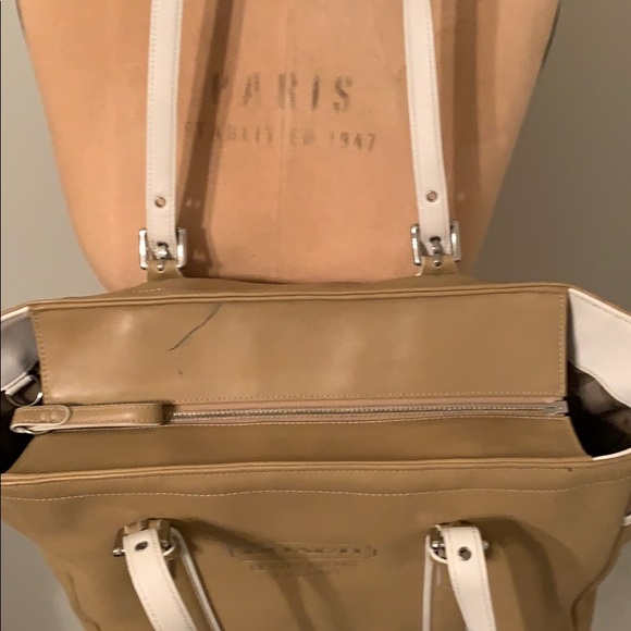 Coach Leather Shoulder Bag - Picture 3 of 8